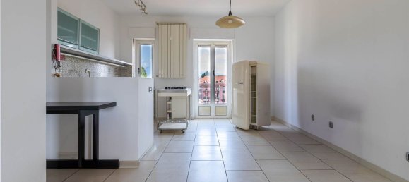 Studio in Strambino, Italy, Nr. 276273 4