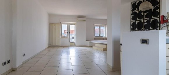 Studio in Strambino, Italy, Nr. 276273 7