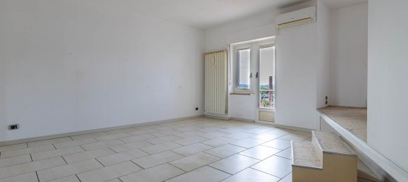 Studio in Strambino, Italy, Nr. 276273 3