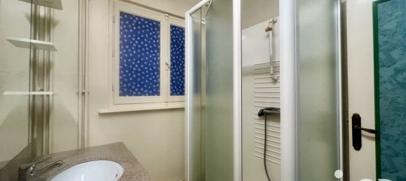 3 bedrooms House in Harnes, France No. 156682 8