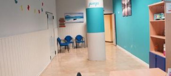 800m² Commercial property in Mislata, Spain No. 182484 3