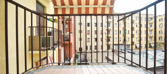 3 bedrooms Apartment in Milan, Italy No. 362724 22