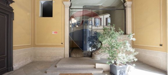 Apartamento de 3 dormitorios en Como, Italy No. 314877 4