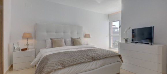 3 Schlafzimmer Penthouse in Marbella, Spain, Nr. 35485 6