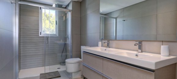 3 Schlafzimmer Penthouse in Marbella, Spain, Nr. 35485 7