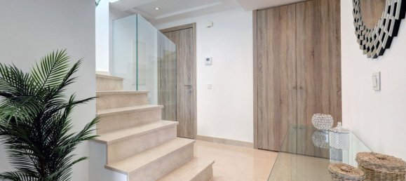 3 Schlafzimmer Penthouse in Marbella, Spain, Nr. 35485 15