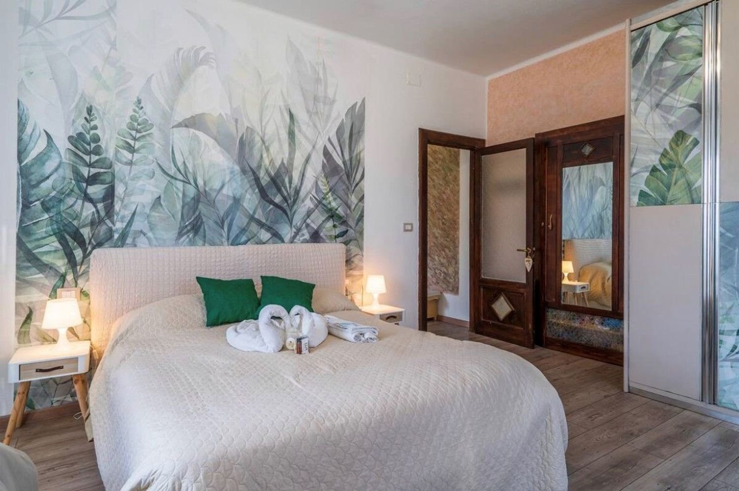 Квартира с 2 комнатами в Сиракузы, Италия № 257014