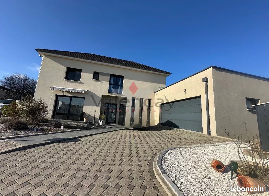 Casa T4 em Argiesans, France N.º 206845