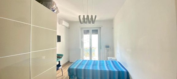 3 rooms Apartment in Rome, Italy No. 300088 9