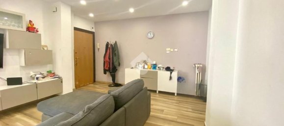 3 rooms Apartment in Rome, Italy No. 300088 6