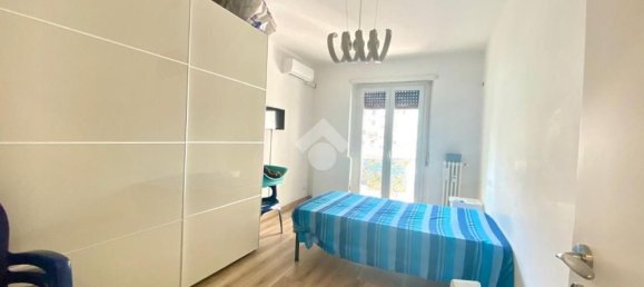 3 rooms Apartment in Rome, Italy No. 300088 10