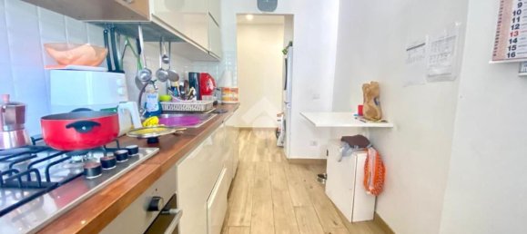 3 rooms Apartment in Rome, Italy No. 300088 22