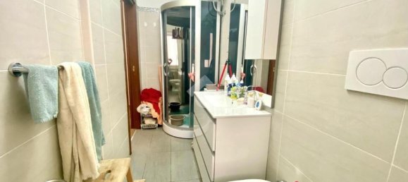 3 rooms Apartment in Rome, Italy No. 300088 18