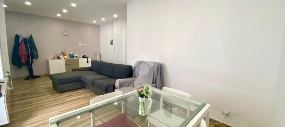 3 rooms Apartment in Rome, Italy No. 300088 5