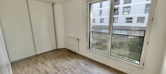 2 bedrooms Apartment in Bagnolet, France No. 312924 4