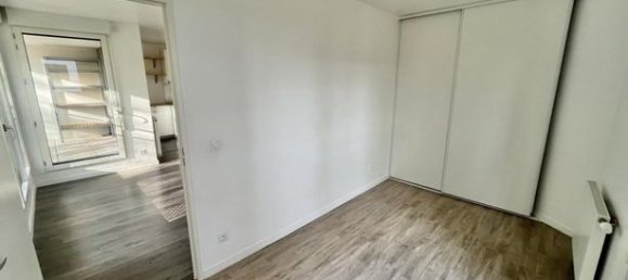 2 bedrooms Apartment in Bagnolet, France No. 312924 5