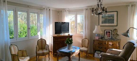 3 bedrooms House in Coulommiers, France No. 189262 2