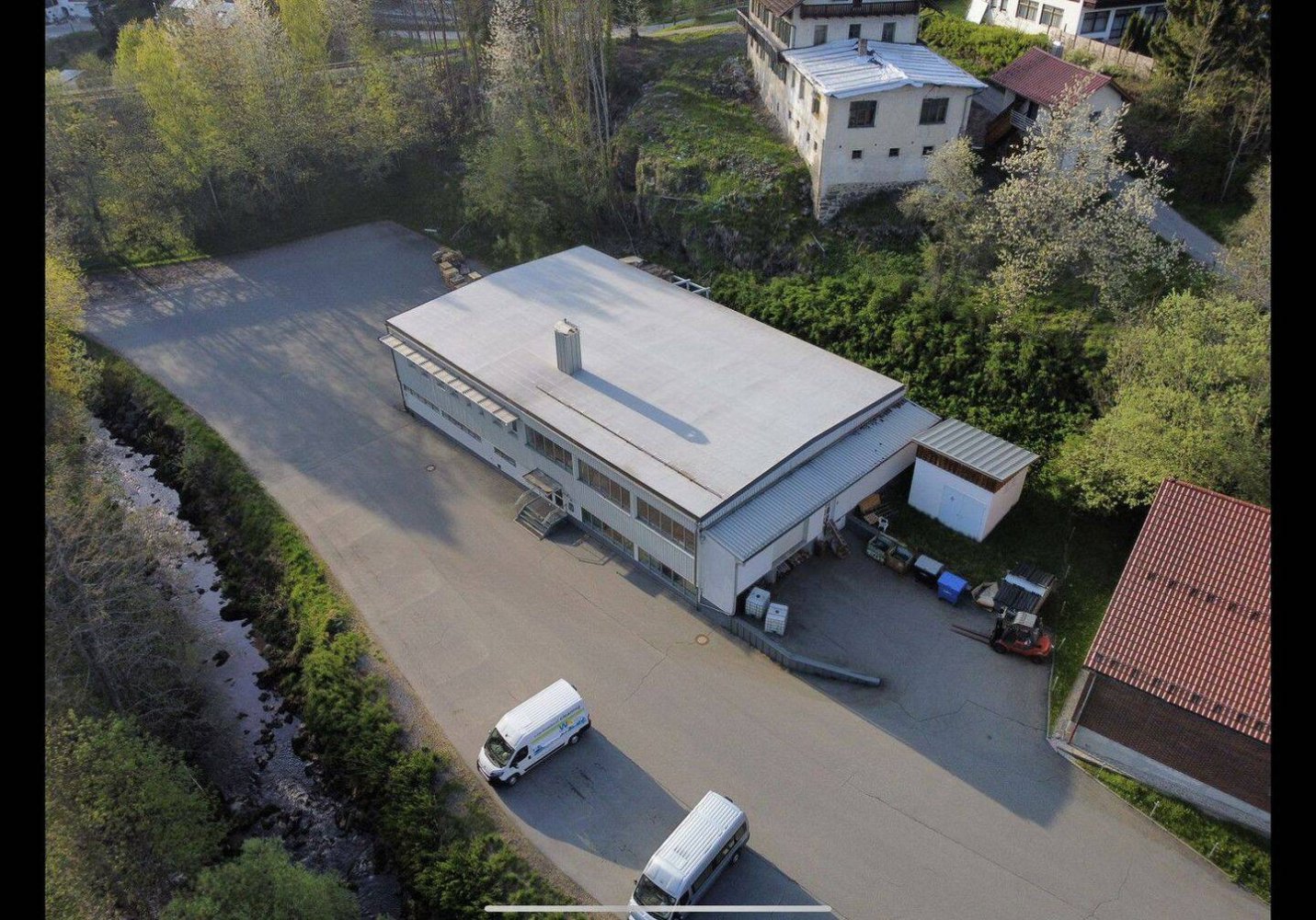 Склад 760м² в Фрайунг-Графенау, Германия № 218532