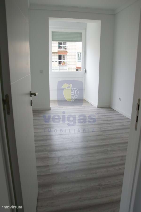 Квартира с 1 спальней в Лиссабон, Португалия № 153022