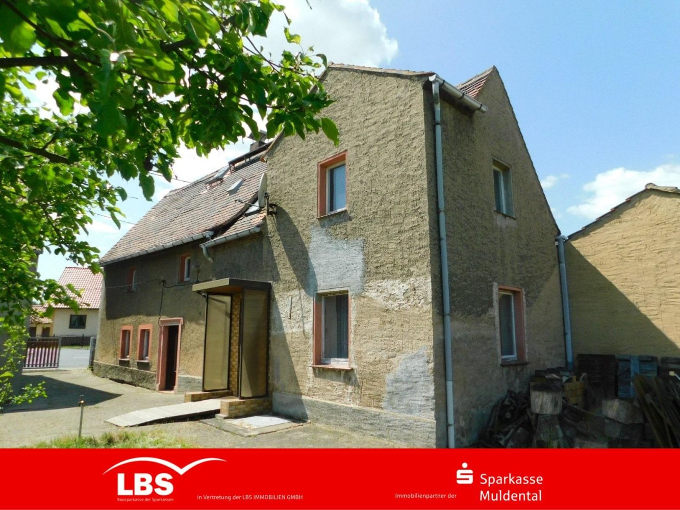 4 rooms House in Leipzig, Germany No. 151365