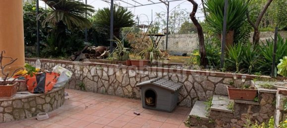 3 bedrooms Apartment in Naples, Italy No. 16780 24