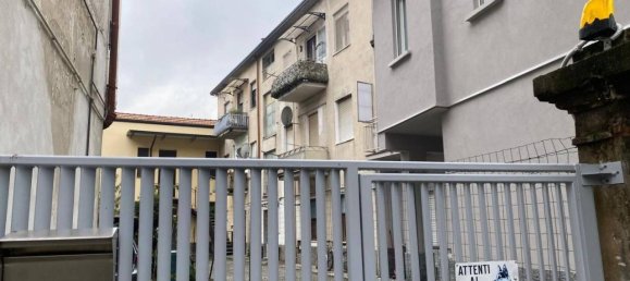 2 rooms Apartment in Seveso, Italy No. 28994 9