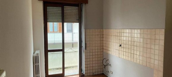 2 rooms Apartment in Seveso, Italy No. 28994 3