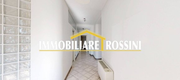 3 rooms Office in Bodio Lomnago, Italy No. 16311 13