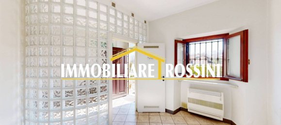 3 rooms Office in Bodio Lomnago, Italy No. 16311 12