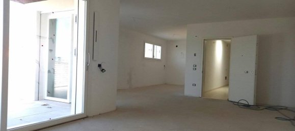 4 rooms Penthouse in Montegrotto Terme, Italy No. 40309 2