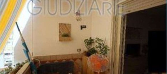 5 rooms Apartment in Naples, Italy No. 14150 17