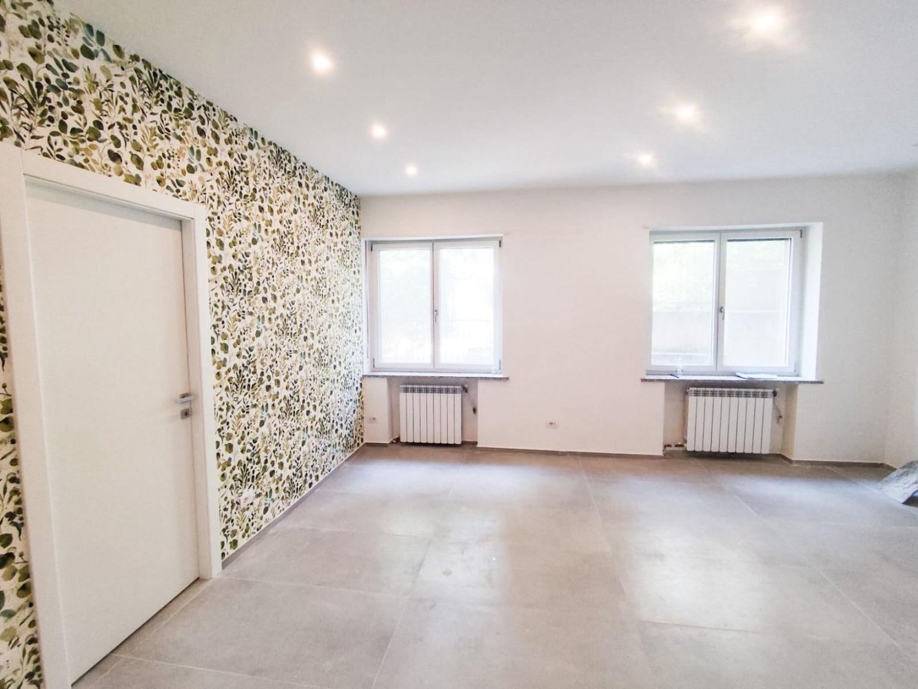 2 rooms Apartment in Como, Italy No. 313823