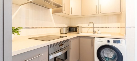 2 bedrooms Apartment in Alicante, Spain No. 166458 3