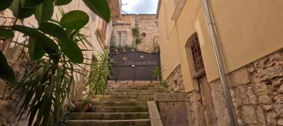 3-salle Maison à Modica, Italy No. 230367 47