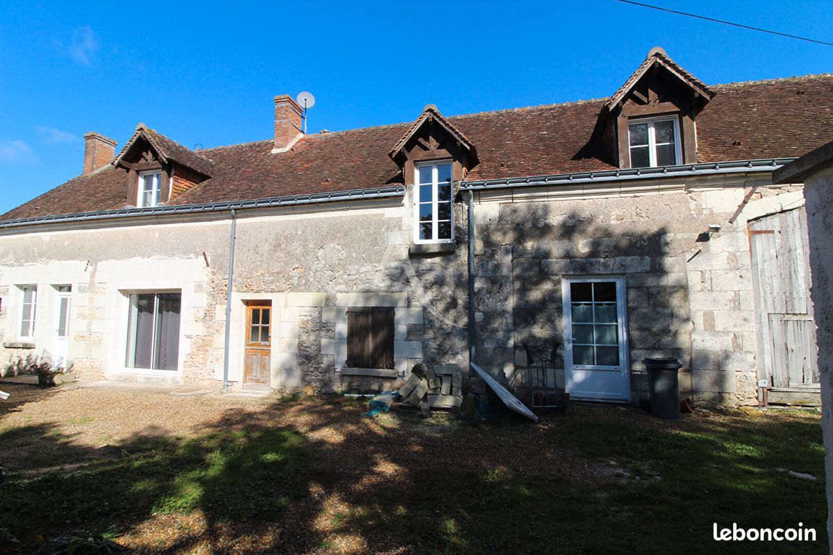 Casa de 3 dormitorios en Blere, France No. 220094
