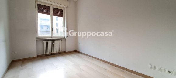Apartamento de 2 dormitorios en Magenta, Italy No. 323539 13