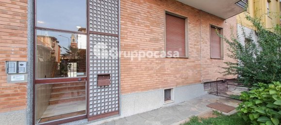 Apartamento de 2 dormitorios en Magenta, Italy No. 323539 2