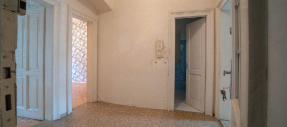 2 rooms Apartment in Innsbruck-Stadt, Austria No. 204389 3