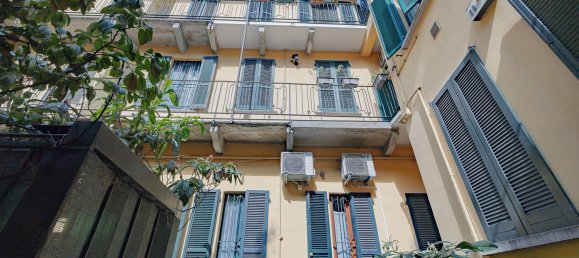 2-salle Appartement à Milan, Italy No. 290586 24