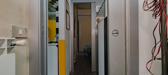 2-salle Appartement à Milan, Italy No. 290586 15