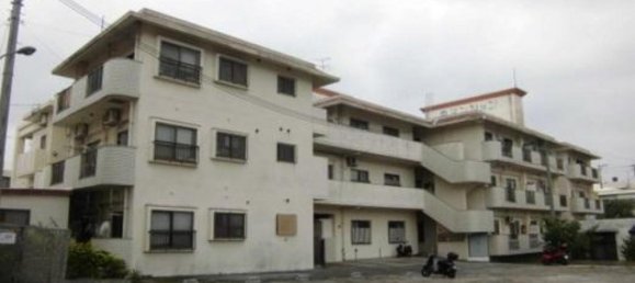 4 bedrooms Apartment in Okinawa, Japan No. 2725 2