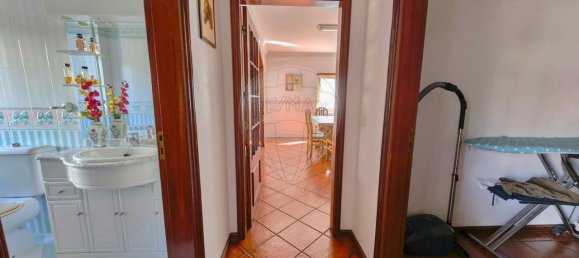 4 Schlafzimmer Haus in Lordelo, Portugal, Nr. 22983 10