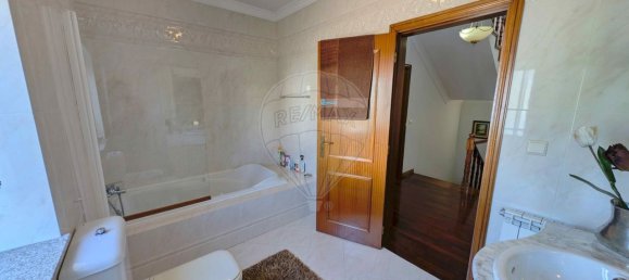 4 Schlafzimmer Haus in Lordelo, Portugal, Nr. 22983 30