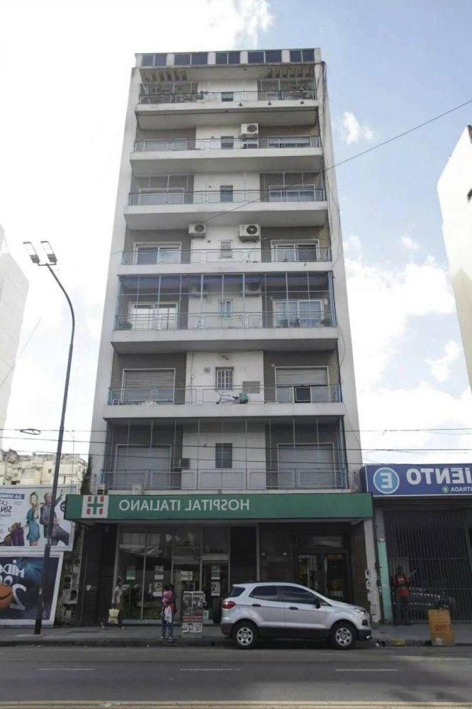 4 bedrooms Apartment in Buenos Aires, Argentina No. 72354