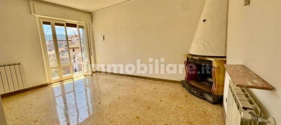 3 bedrooms Apartment in Terni, Italy No. 265874 10