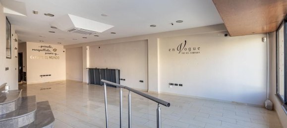 Коммерческая недвижимость 160м² в Моначиль, Испания № 93895 6