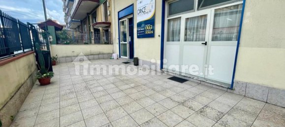 5-Zimmer Gewerbliche Immobilie in Naples, Italy, Nr. 33717 33