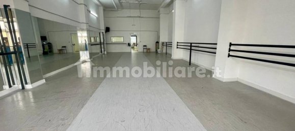 5-Zimmer Gewerbliche Immobilie in Naples, Italy, Nr. 33717 11