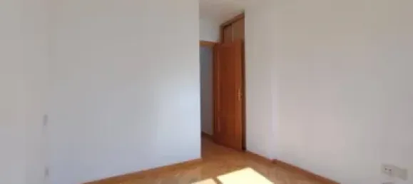 Adosado de 3 dormitorios en Aldeamayor de San Martín, Spain No. 187806 37