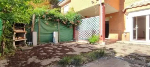 Adosado de 3 dormitorios en Aldeamayor de San Martín, Spain No. 187806 18